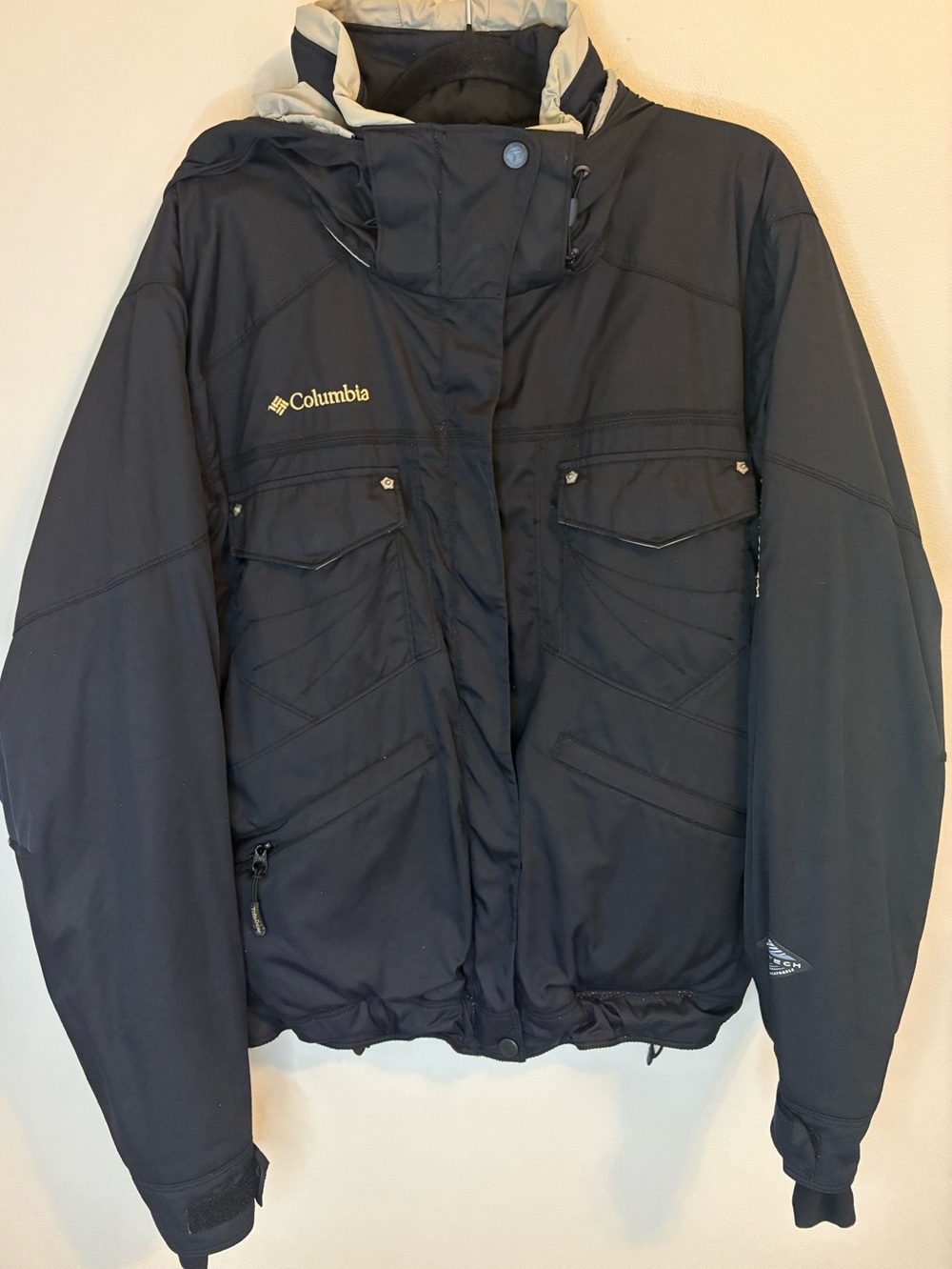 Columbia Titanium Omni-Tech Ski Snow Jacket Womens Large Black Hooded